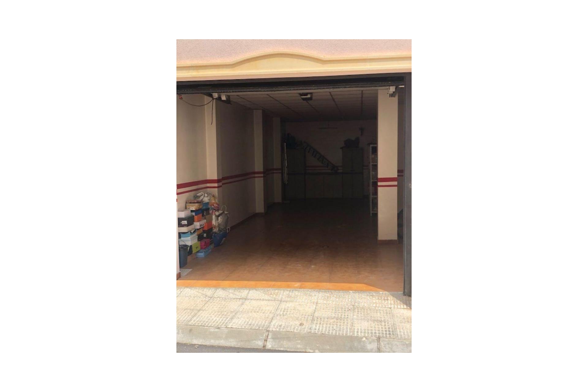 Revente - Maison de ville -
La Nucía - town