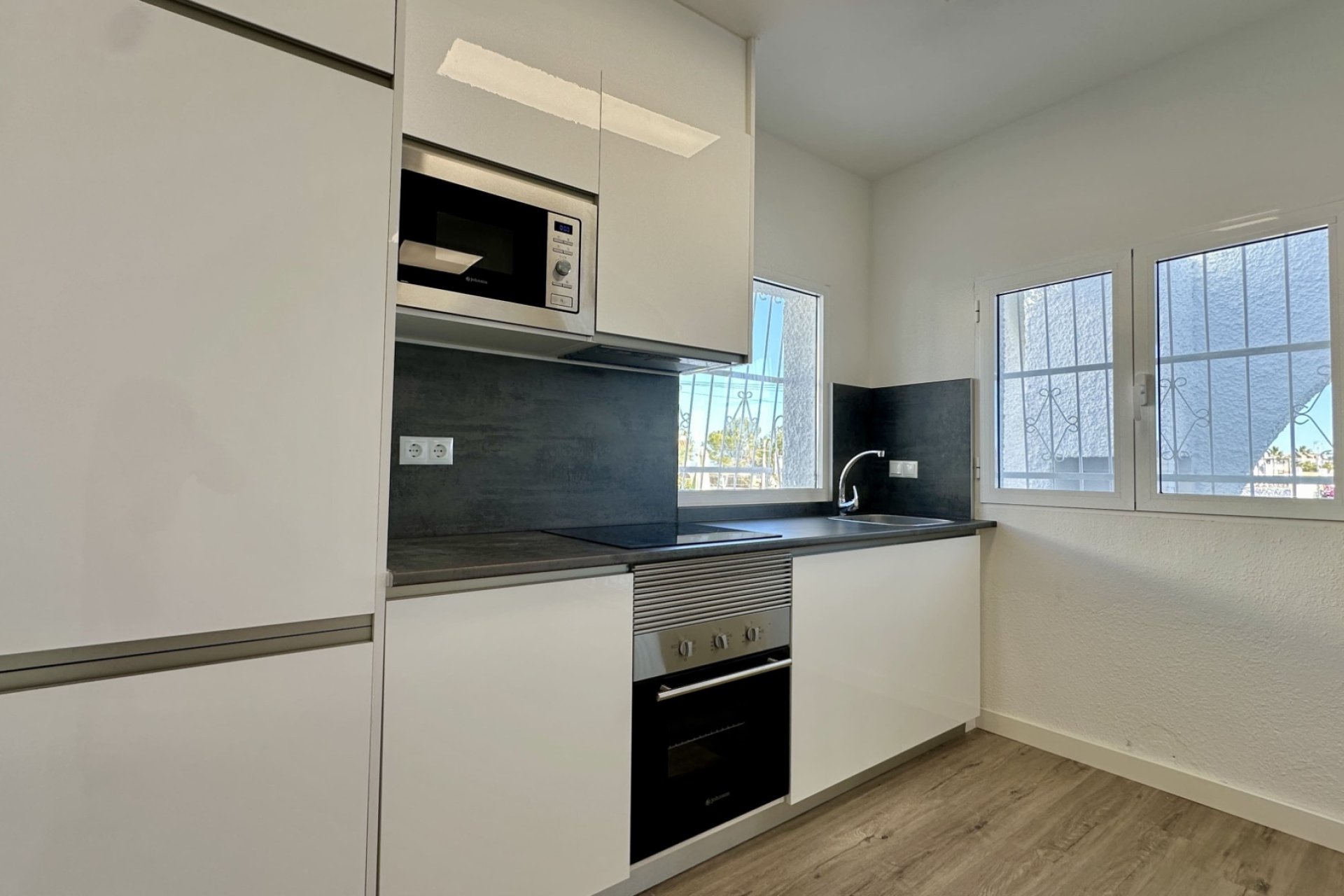 Revente - Maison de ville -
Orihuela Costa - Las Filipinas