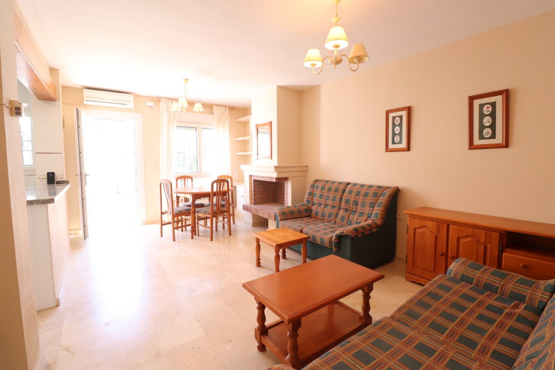 Revente - Maison de ville -
Orihuela Costa - Villamartín
