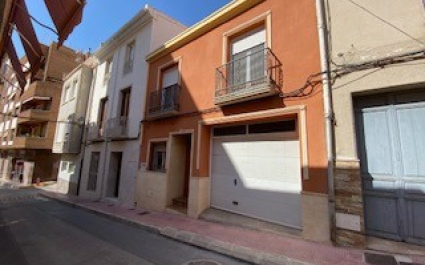 Revente - Maison de ville -
Sax