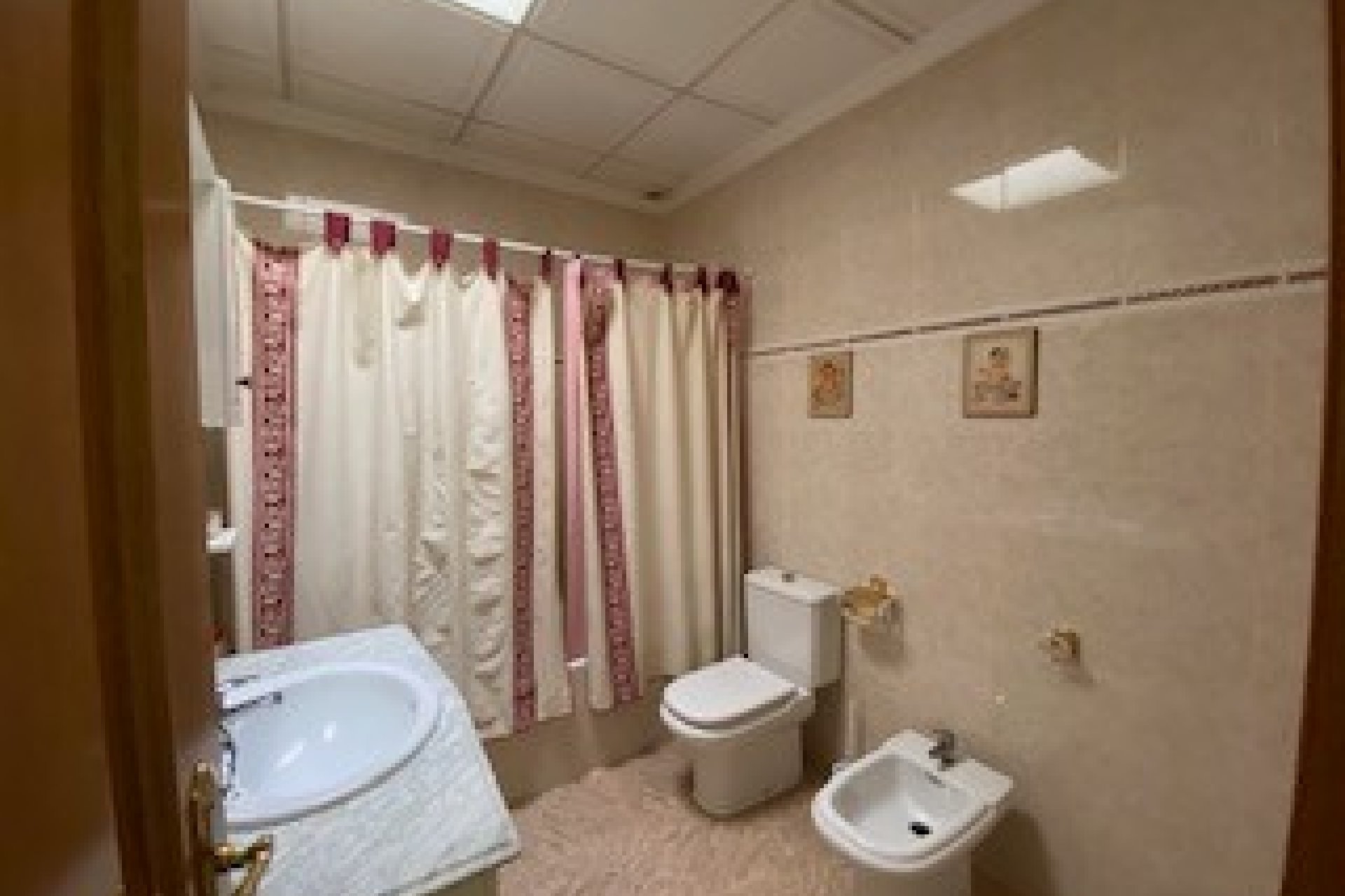 Revente - Maison de ville -
Sax