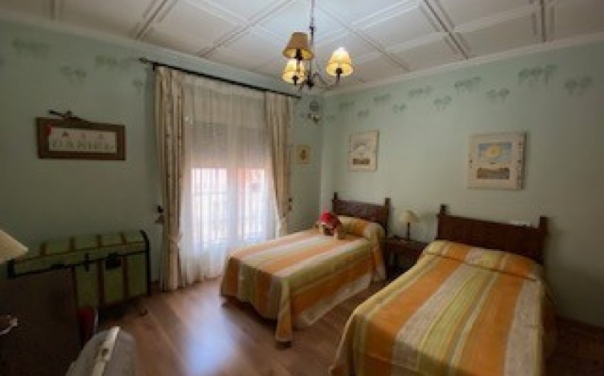 Revente - Maison de ville -
Sax