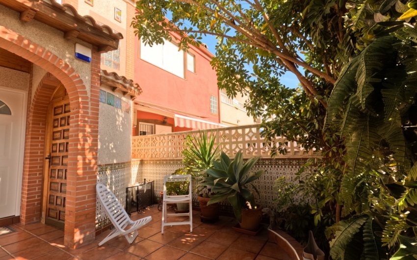 Revente - Maison de ville -
Torrevieja - El Acequión - Los Náufragos