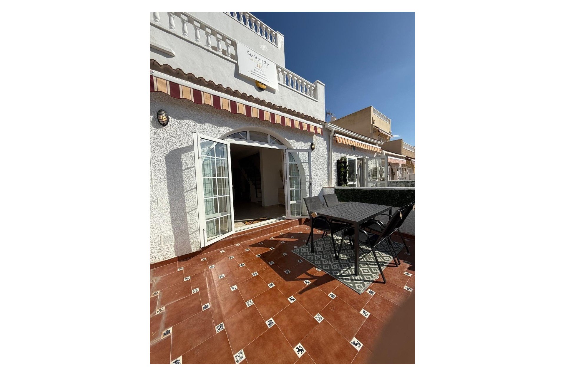 Revente - Maison de ville -
Torrevieja - La Siesta