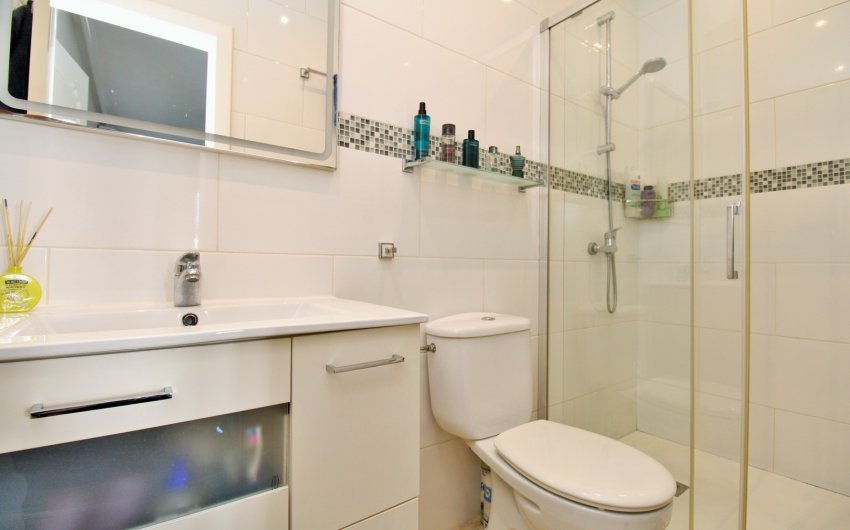 Revente - Maison de ville -
Villamartín - PAU 8