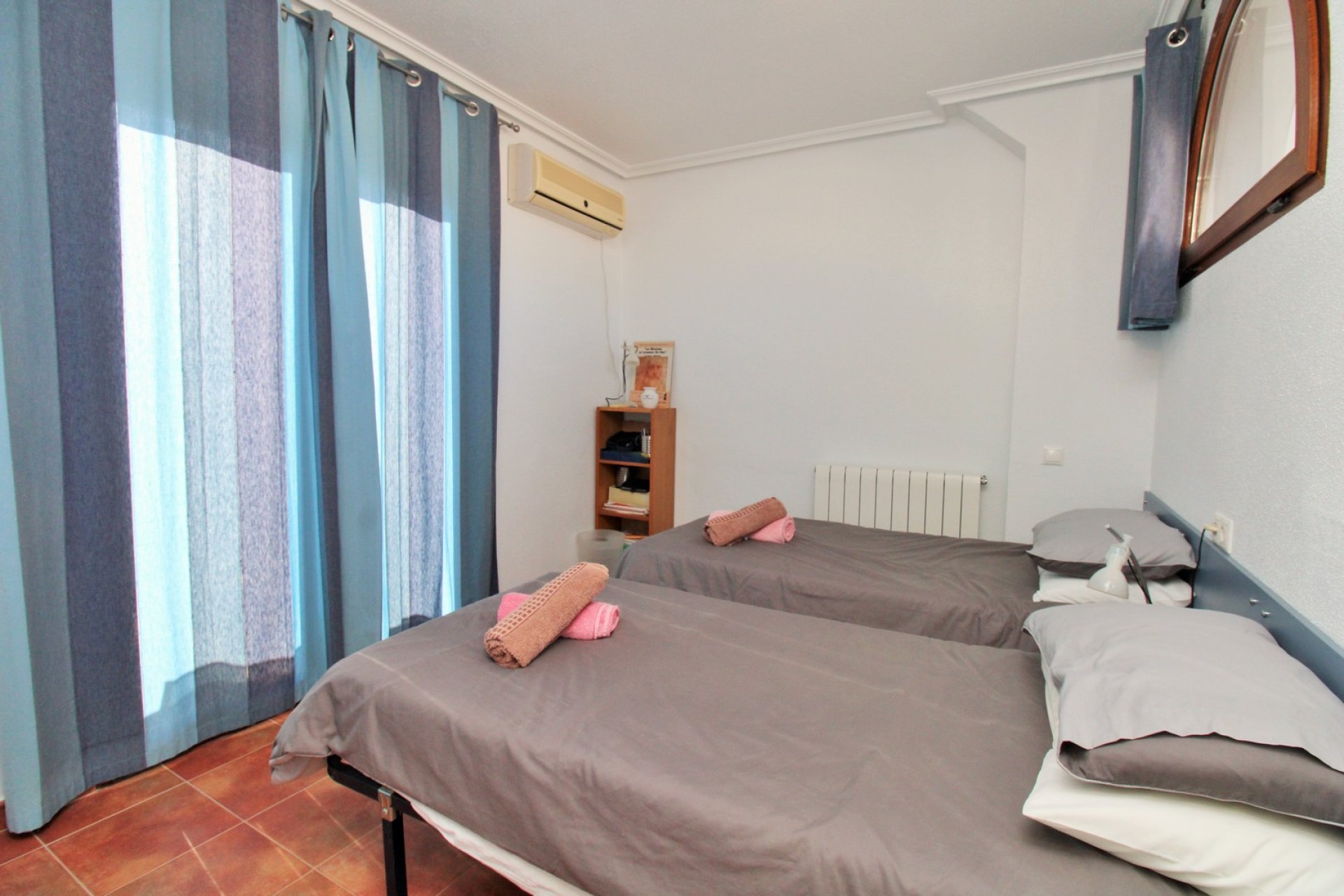 Revente - Maison de ville -
Villamartín - PAU 8