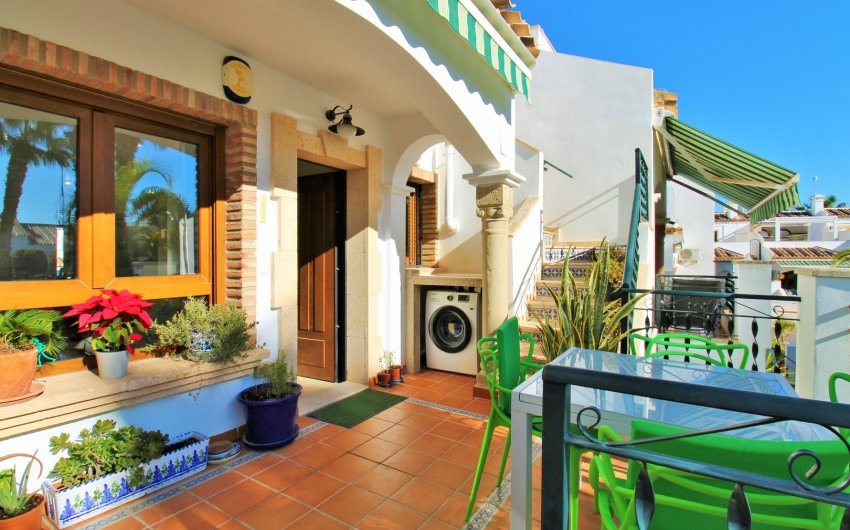 Revente - Maison de ville -
Villamartín - PAU 8