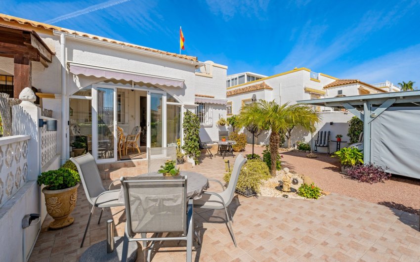 Revente - Quad House -
La Marina - Costa Blanca