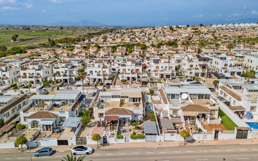 Revente - Quad House -
La Marina - Costa Blanca