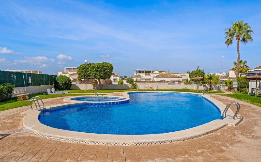 Revente - Quad House -
La Marina - Costa Blanca