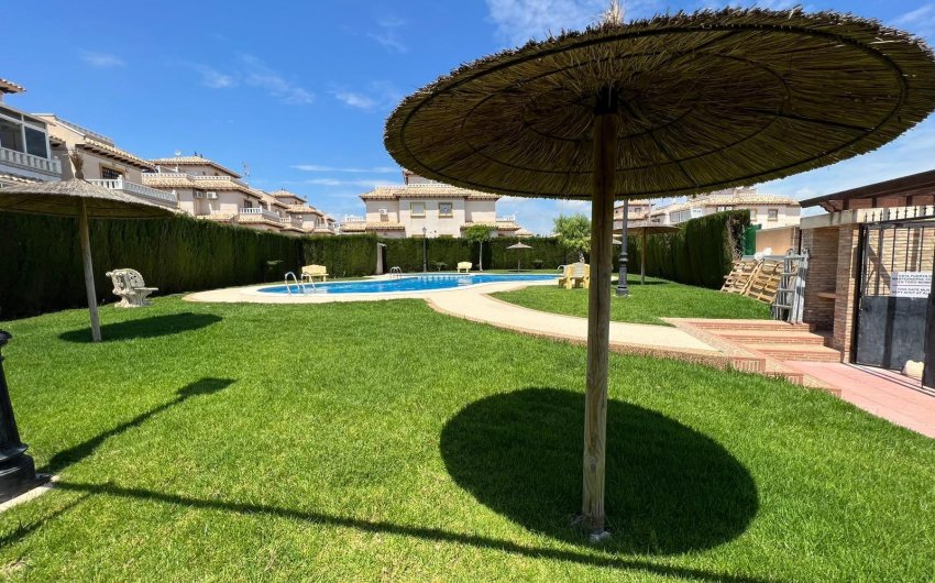 Revente - Quad House -
Orihuela Costa - Montezenia