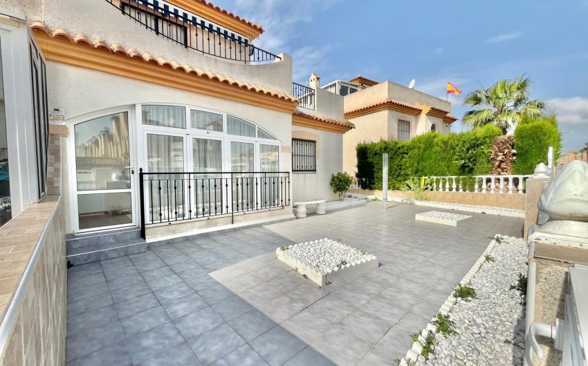 Revente - Quad House -
Orihuela Costa - Playa Flamenca