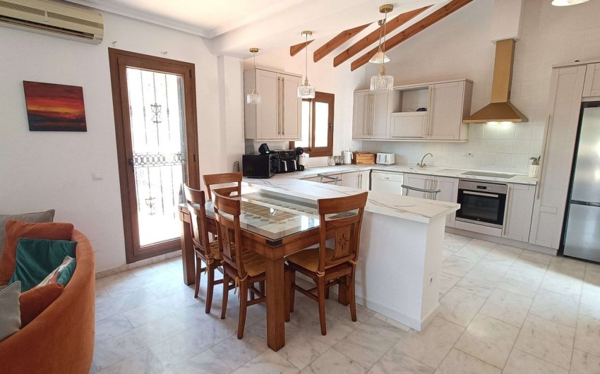 Revente - Semi Detached -
Algorfa - Inland