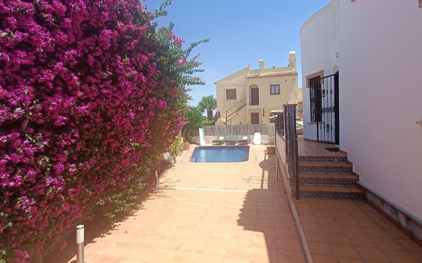 Revente - Semi Detached -
Algorfa - Inland
