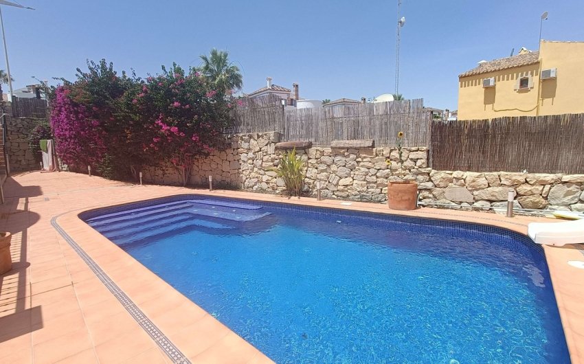 Revente - Semi Detached -
Algorfa - Inland
