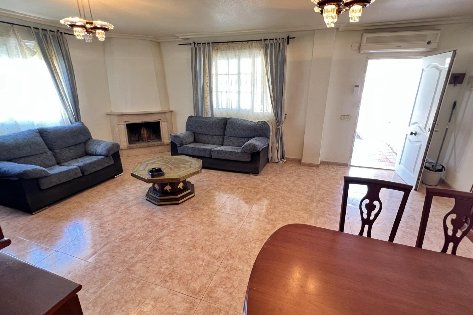 Revente - Semi Detached -
Torrevieja - Aguas Nuevas