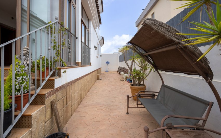 Revente - Semi Detached Villa -
Los Montesinos - La Herrada