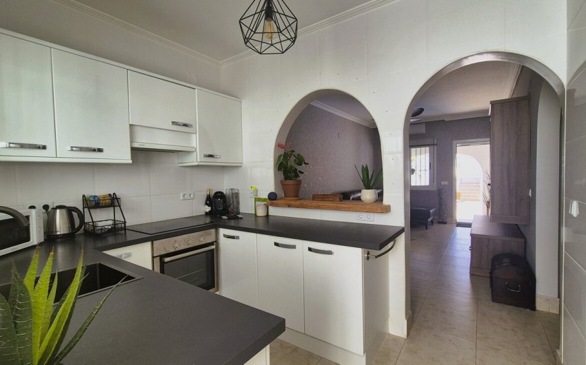 Revente - Semi Detached -
Villamartin - Costa Blanca