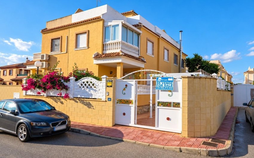 Revente - Terraced house -
Rojales - Lo Marabú