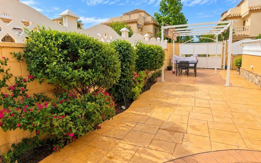 Revente - Terraced house -
Rojales - Lo Marabú