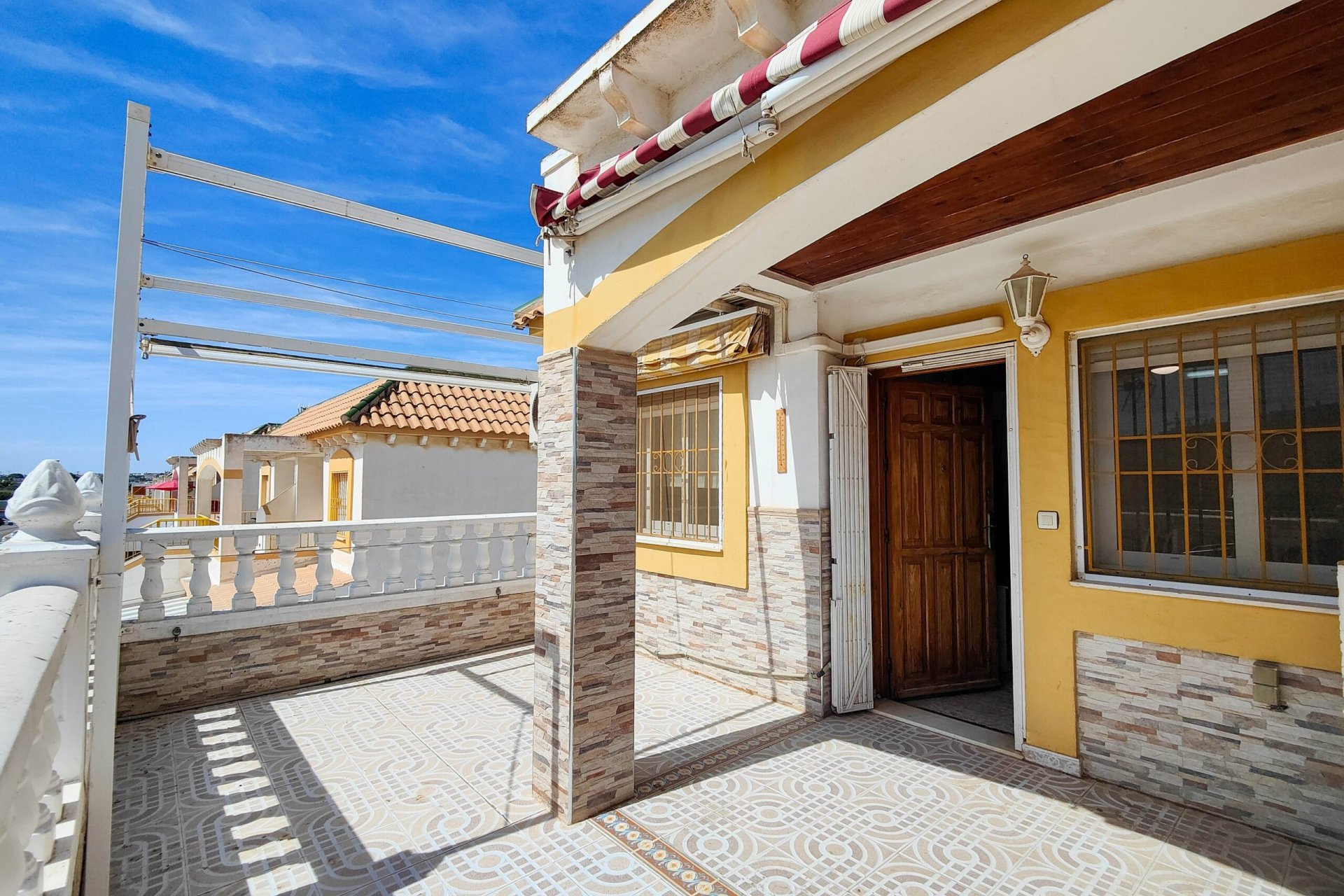 Revente - Top Floor Bungalow -
Torrevieja - La Siesta