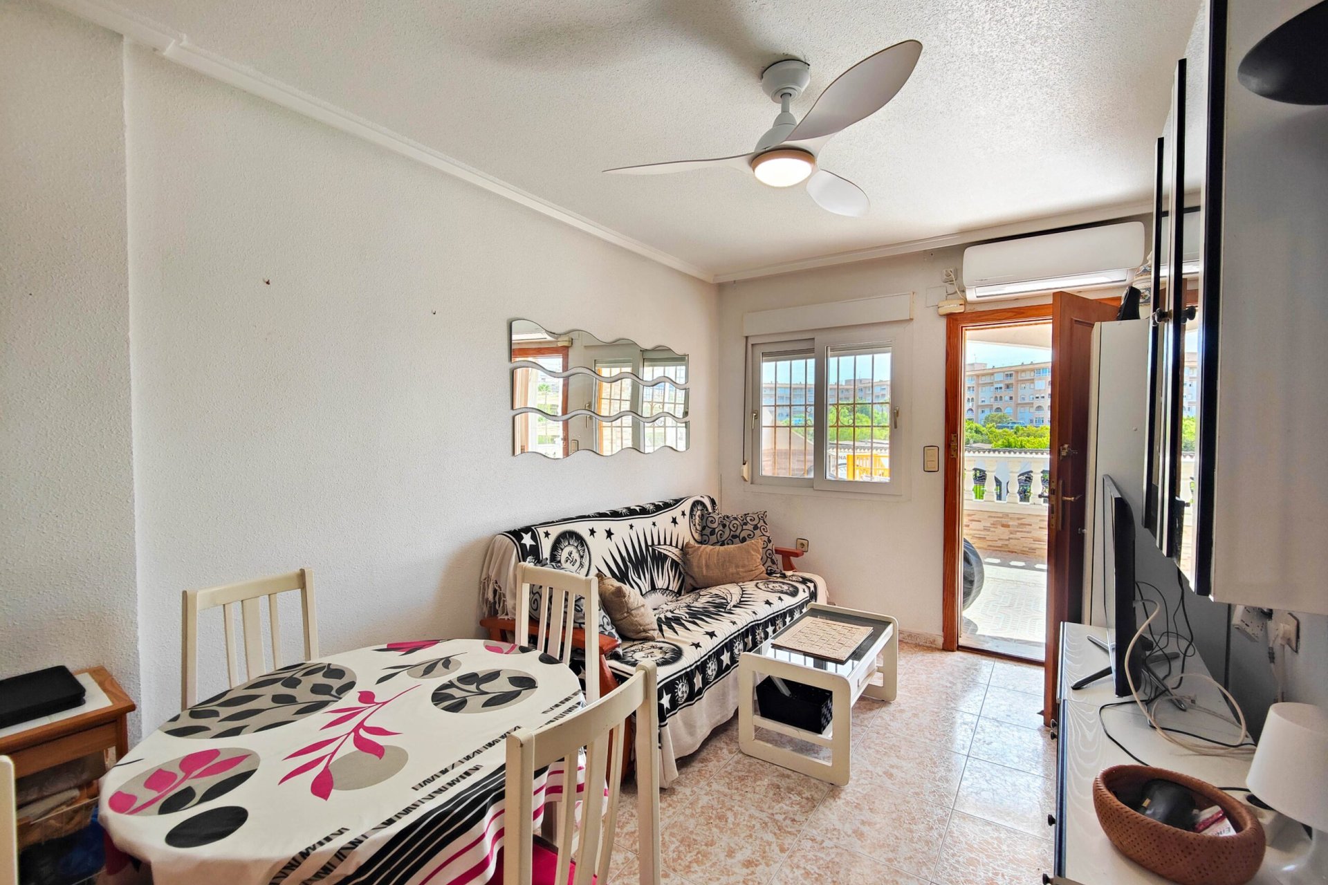 Revente - Top Floor Bungalow -
Torrevieja - La Siesta