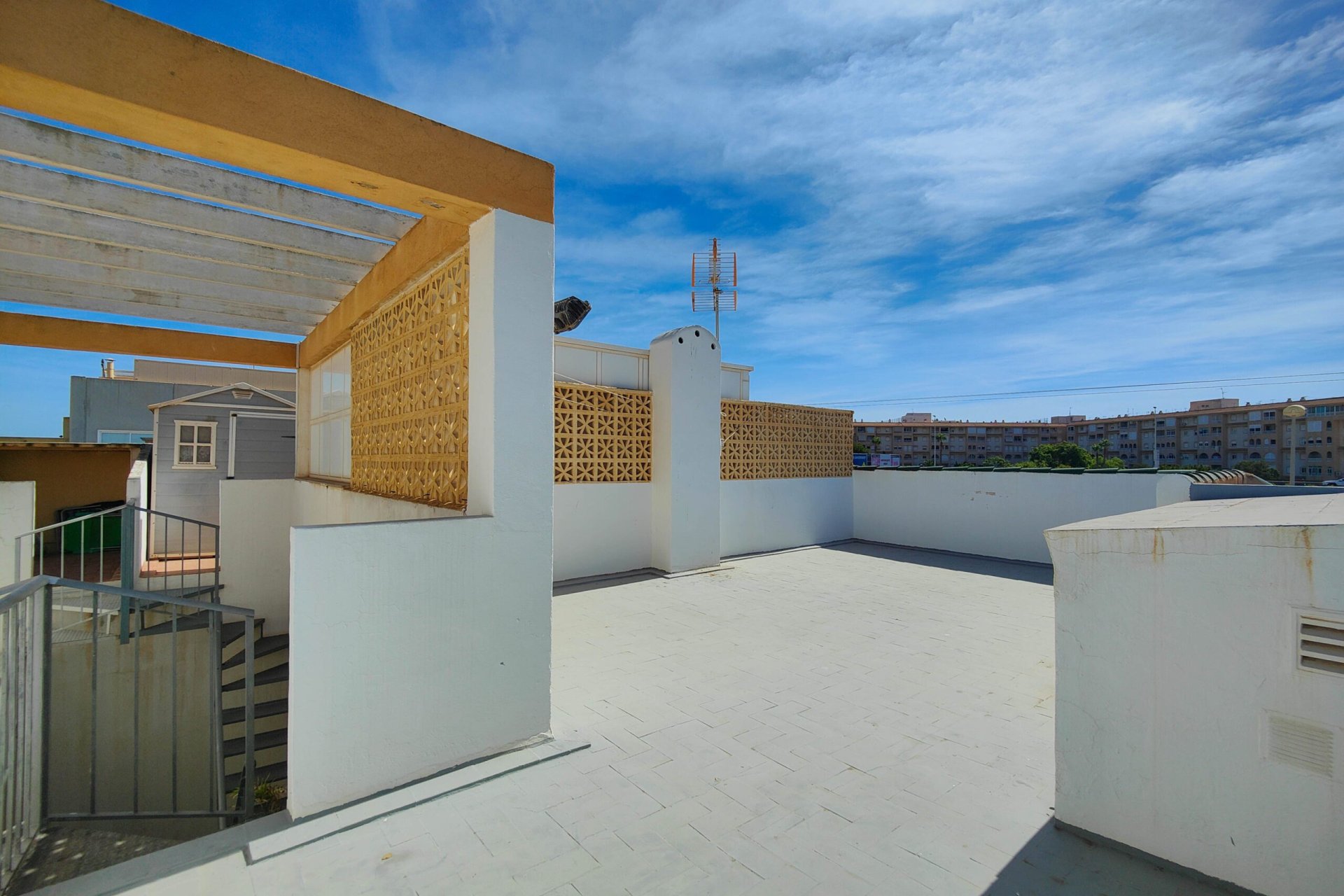 Revente - Top Floor Bungalow -
Torrevieja - La Siesta