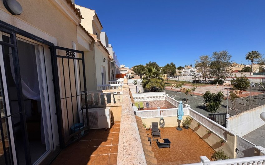 Revente - Town House -
Campoamor - Costa Blanca