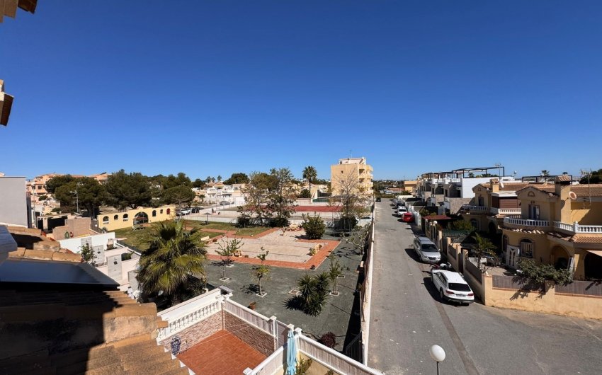 Revente - Town House -
Campoamor - Costa Blanca