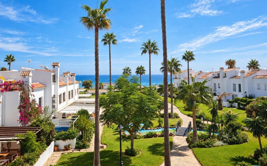 Revente - Town House -
Casares Playa - Costa del Sol
