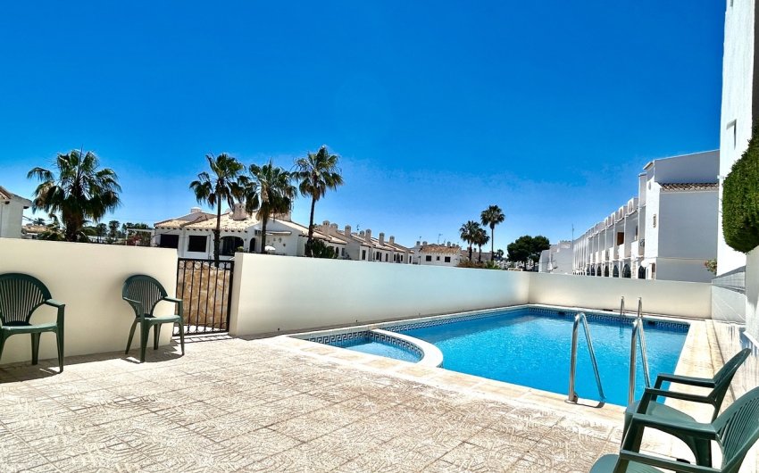 Revente - Town House -
La Zenia - Costa Blanca