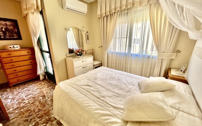 Revente - Town House -
La Zenia - Costa Blanca