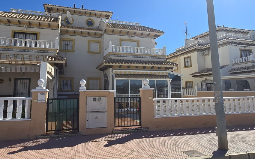 Revente - Town House -
Orihuela Costa - Costa Blanca