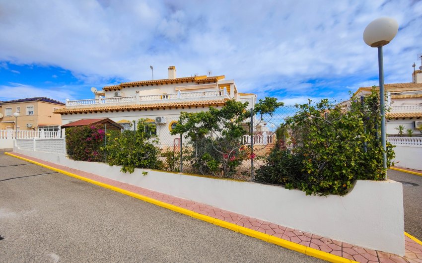 Revente - Town House -
Orihuela Costa - Costa Blanca