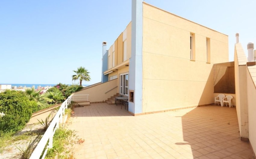 Revente - Town House -
Orihuela Costa - Costa Blanca
