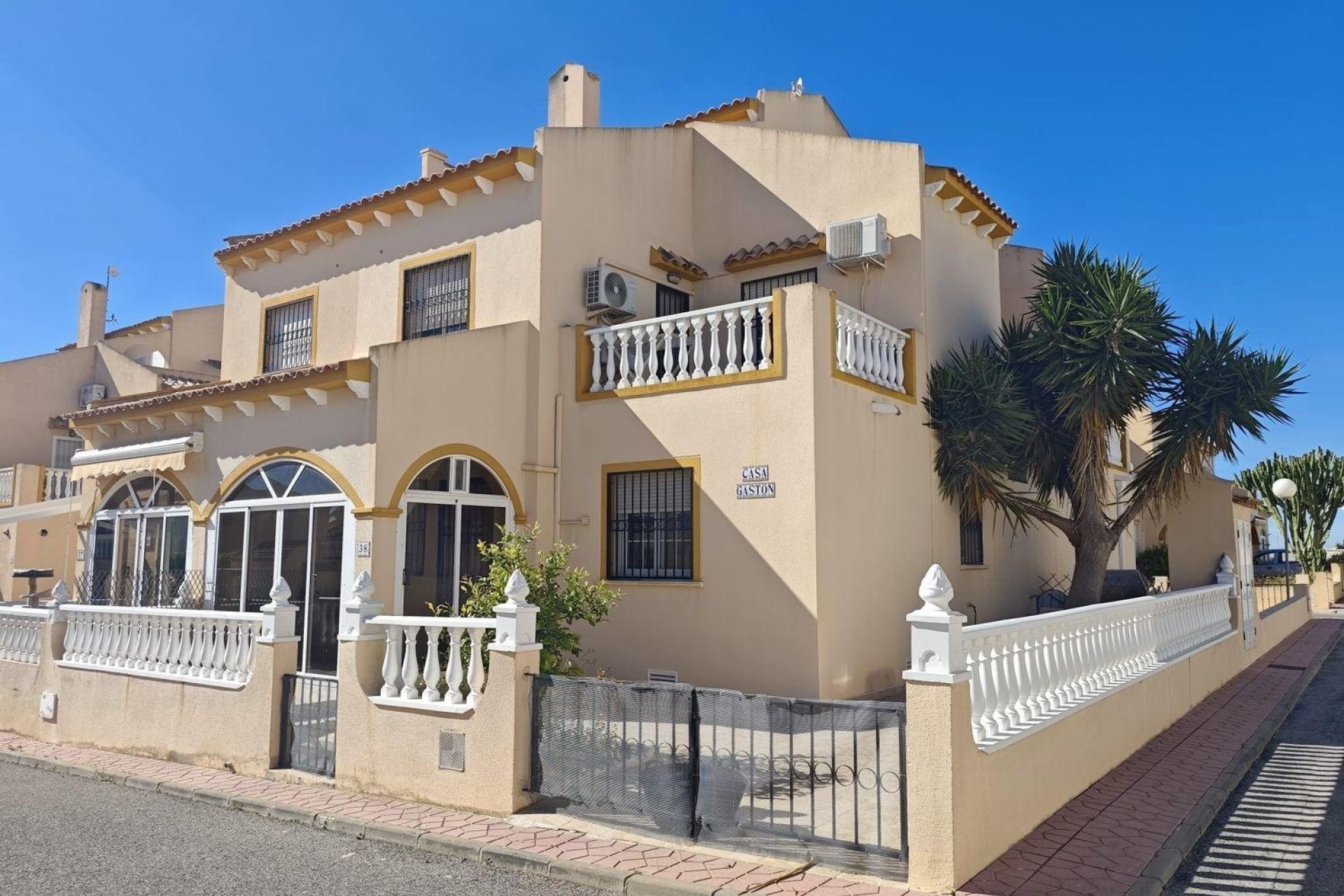 Revente - Town House -
Orihuela Costa - La Florida