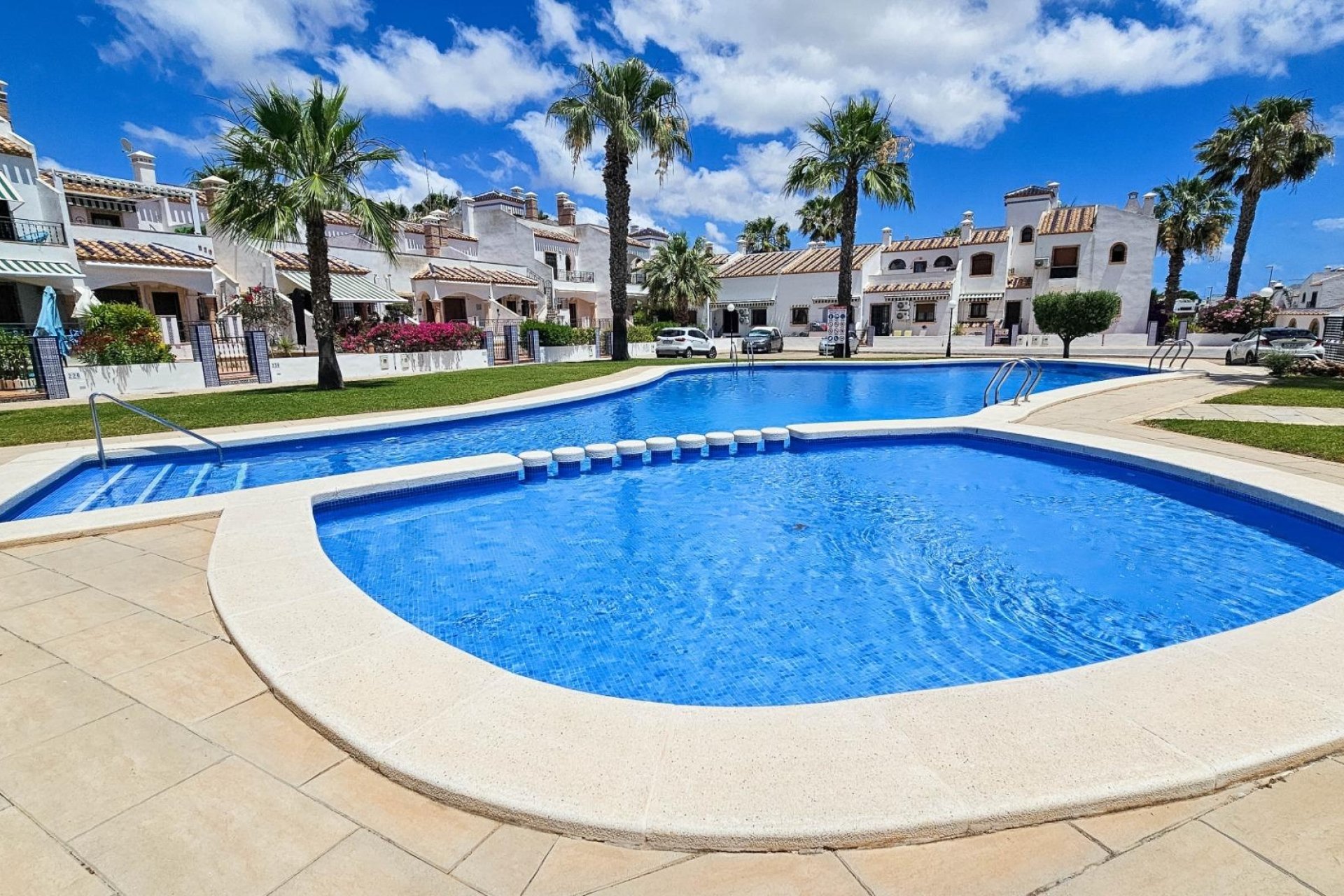 Revente - Town House -
Orihuela Costa - PAU 8