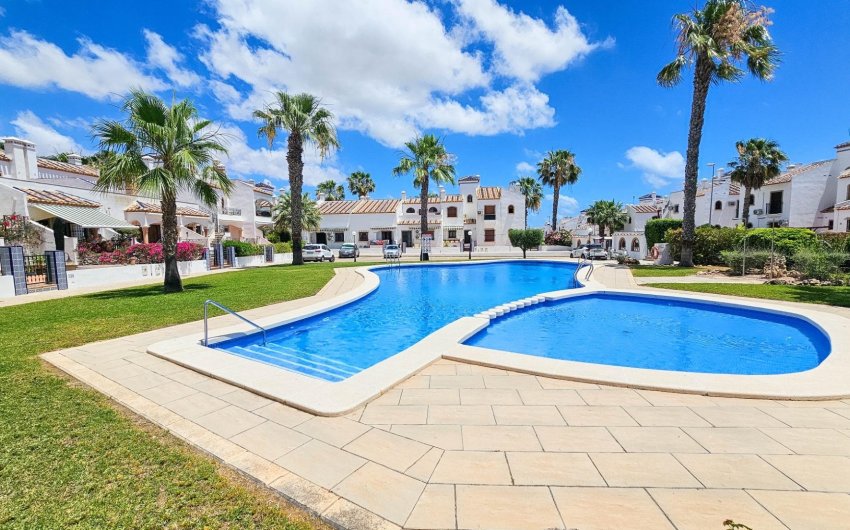 Revente - Town House -
Orihuela Costa - PAU 8