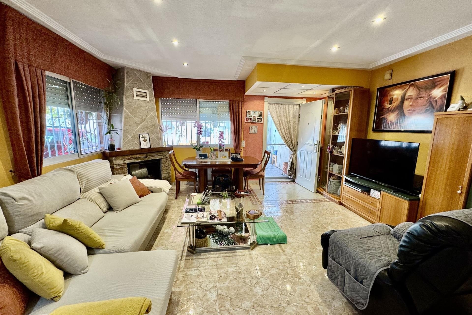 Revente - Town House -
Orihuela - Urbanización Perla Del Mar