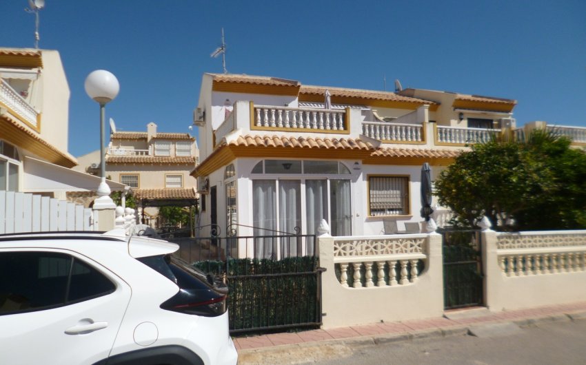 Revente - Town House -
Playa Flamenca - Costa Blanca