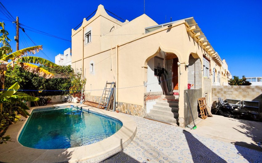 Revente - Town House -
San Miguel de Salinas - Inland