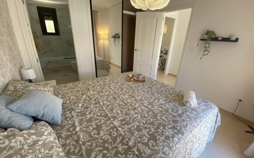 Revente - Town House -
San Miguel de Salinas - Inland