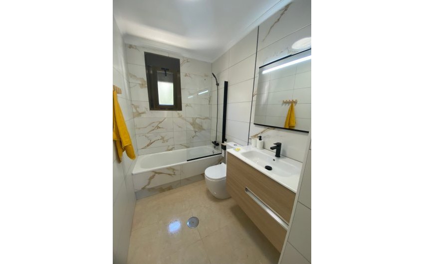 Revente - Town House -
San Miguel de Salinas - Inland