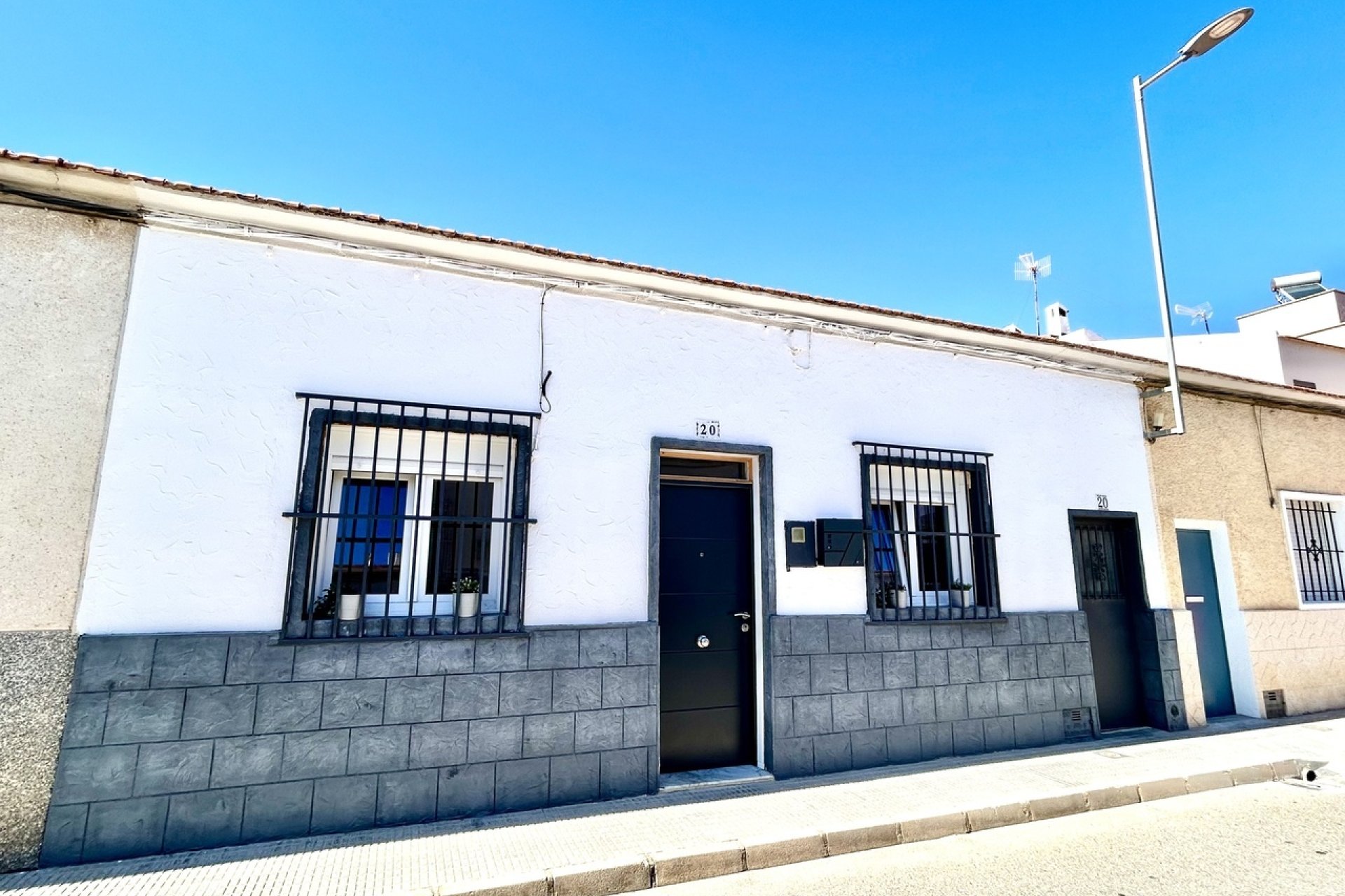 Revente - Town House -
San Miguel de Salinas - Inland