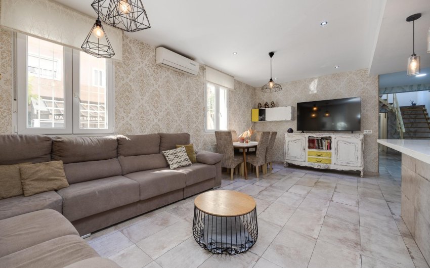 Revente - Town House -
Torrevieja - Centro