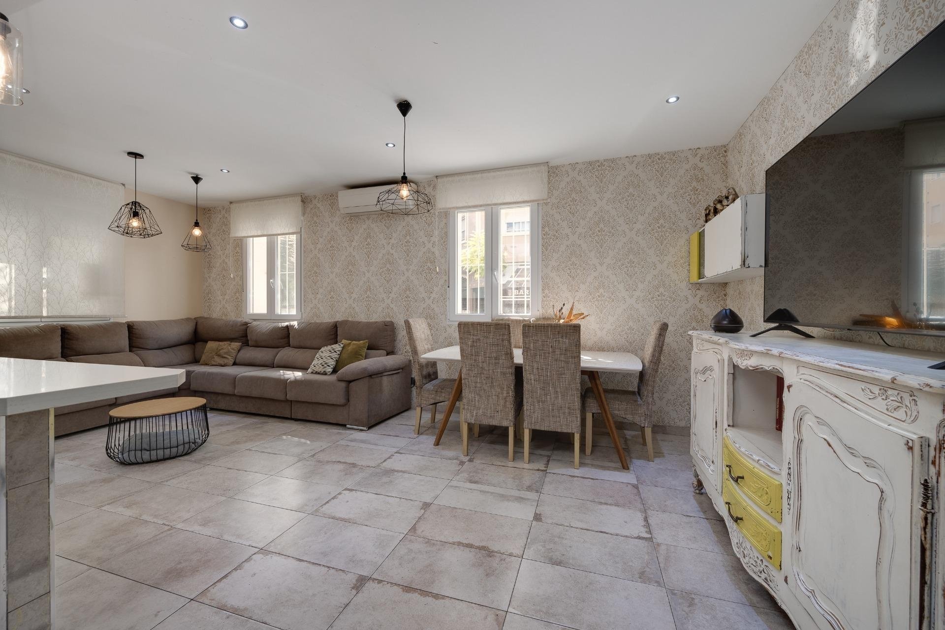 Revente - Town House -
Torrevieja - Centro
