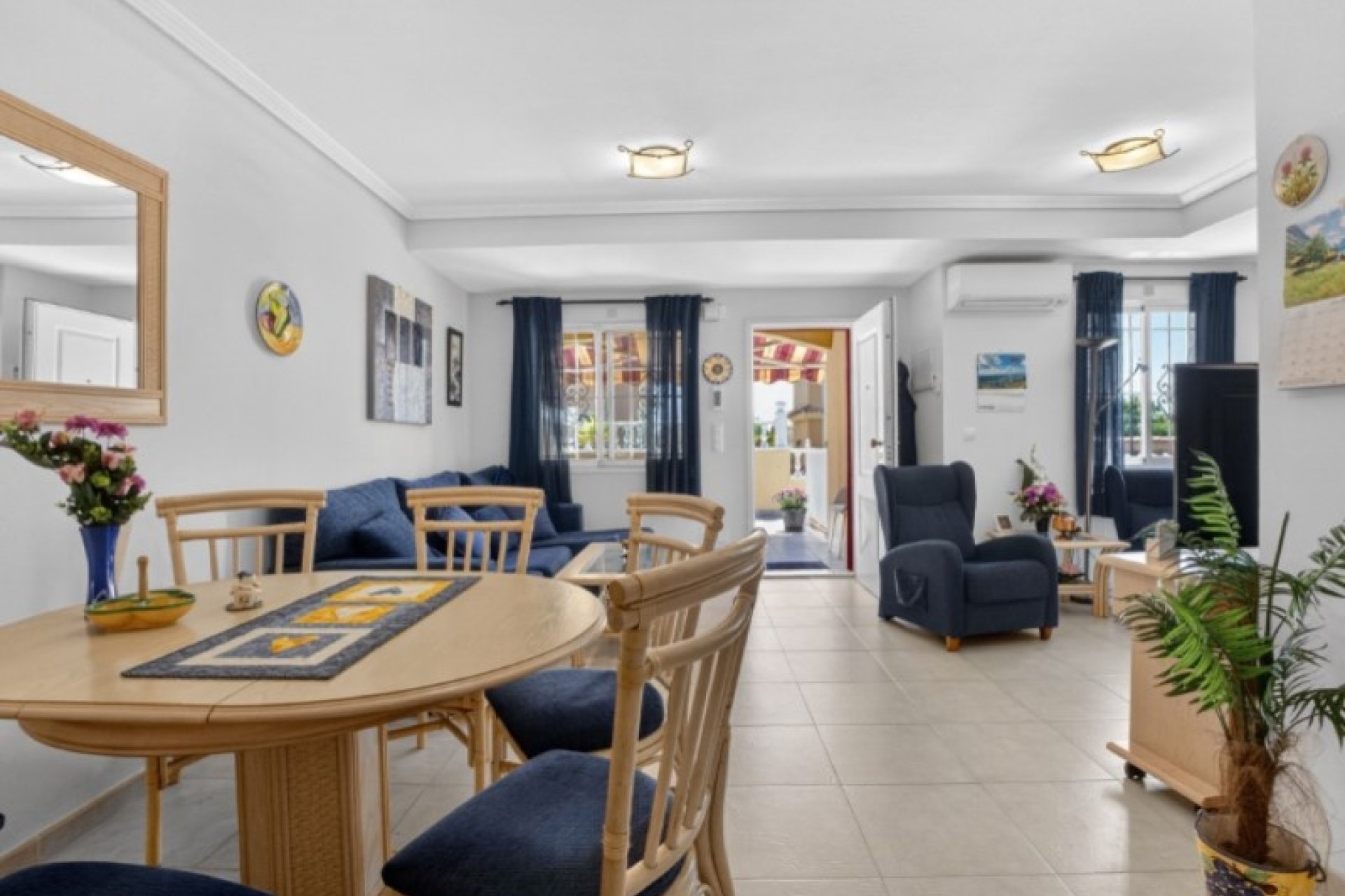 Revente - Town House -
Torrevieja - Costa Blanca