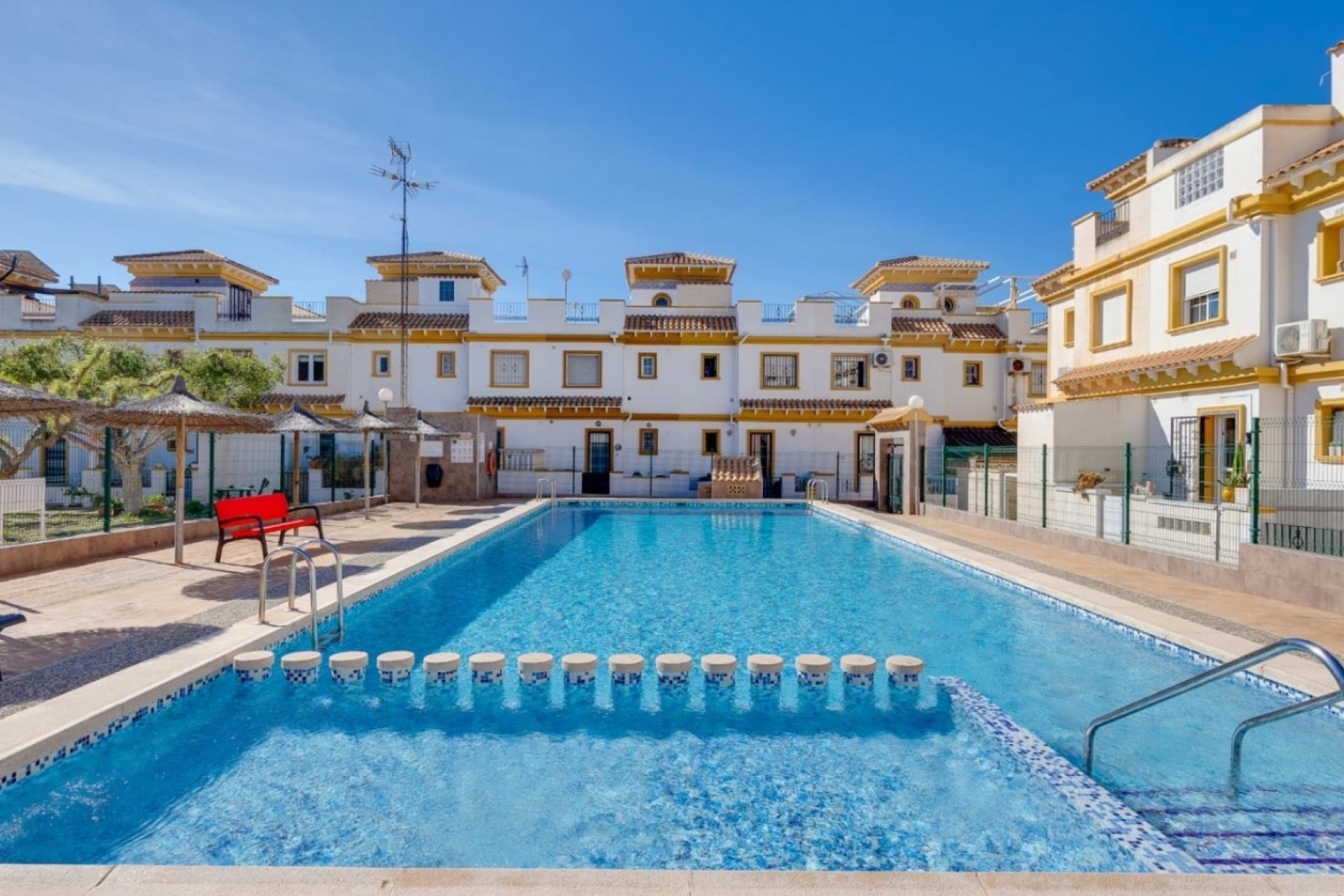 Revente - Town House -
Torrevieja - Costa Blanca