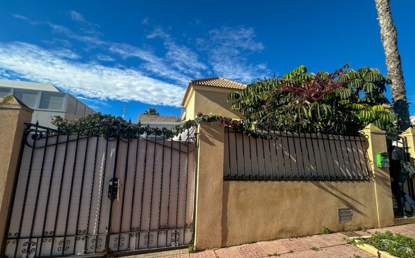 Revente - Town House -
Torrevieja - Costa Blanca