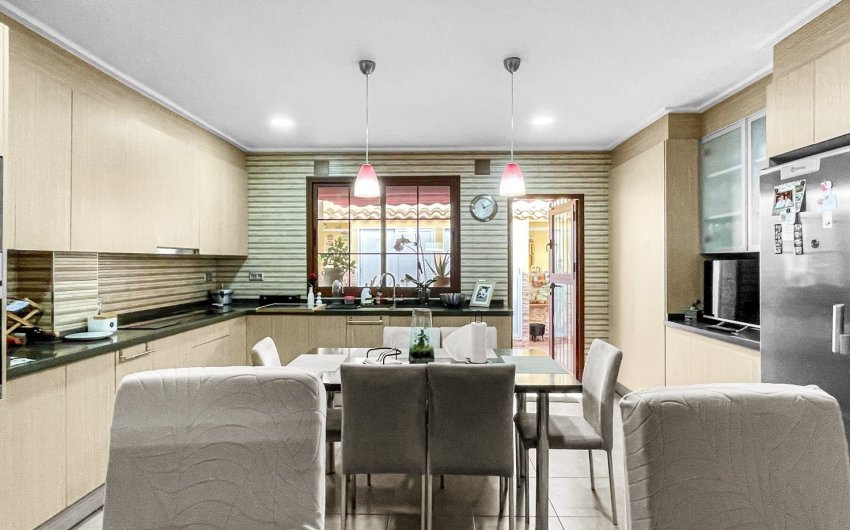 Revente - Town House -
Torrevieja - Costa Blanca